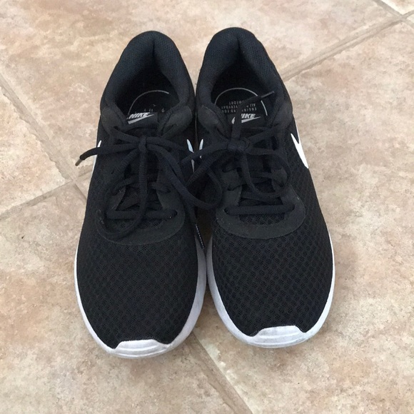 Nike Tanjun - Picture 2 of 3